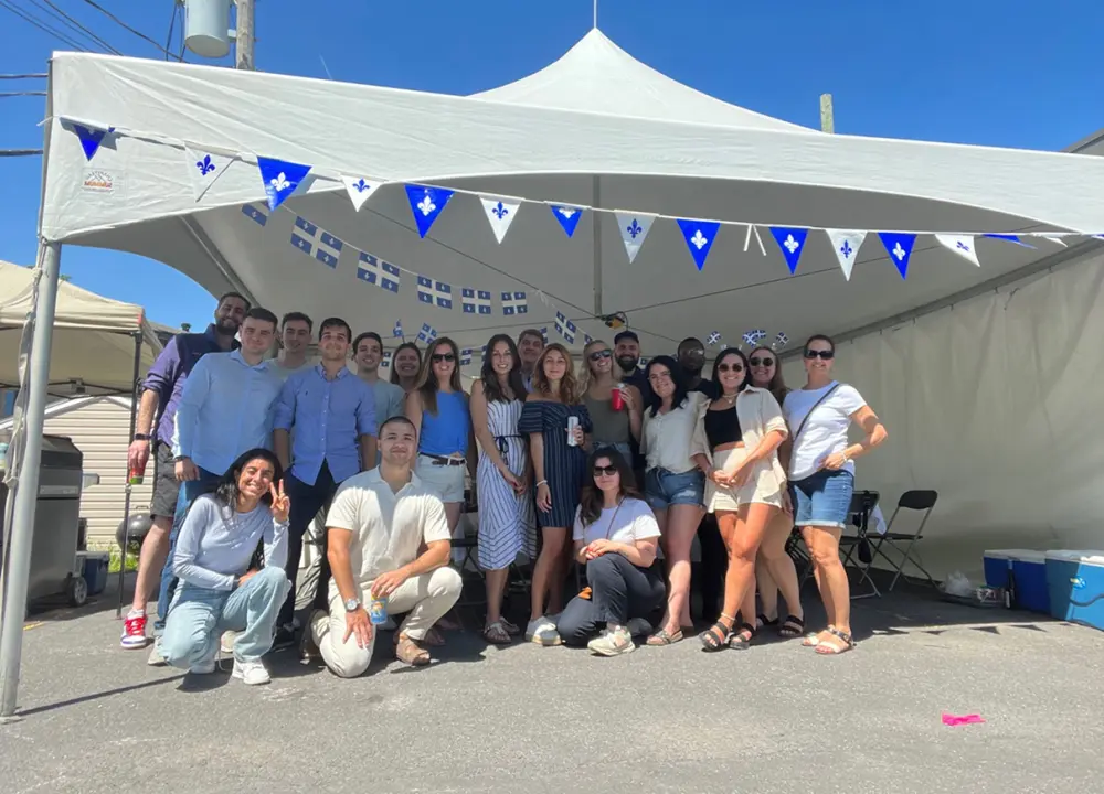 L'équipe Ursa lors d'un événement Saint-Jean